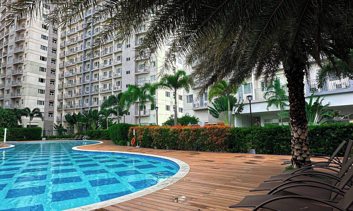 Las Pinas Condo | Minimalist Japandi Haven: Escape to Simplicity and Serenity in Naturen
