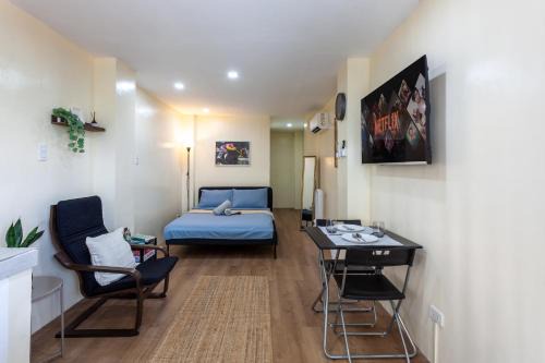 Diliman Apartment | Minimalist Pad UP & Maginhawa Area Fast WiFi
