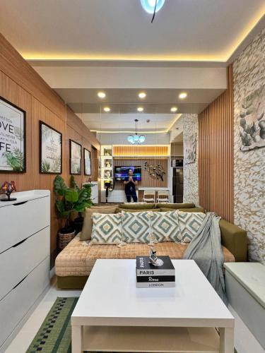 Pio del Pilar House | MJM Cityscape At Red Residences Makati