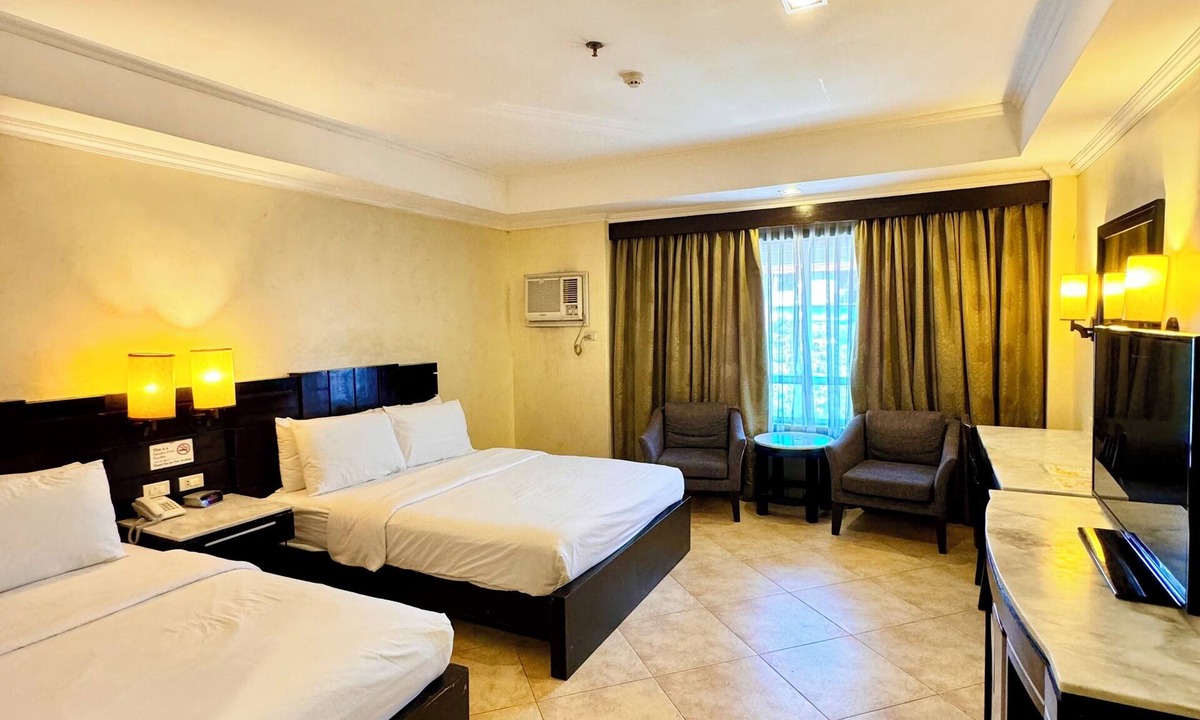 Bacolod Hotel | MO2 Westown Hotel Bacolod - Downtown