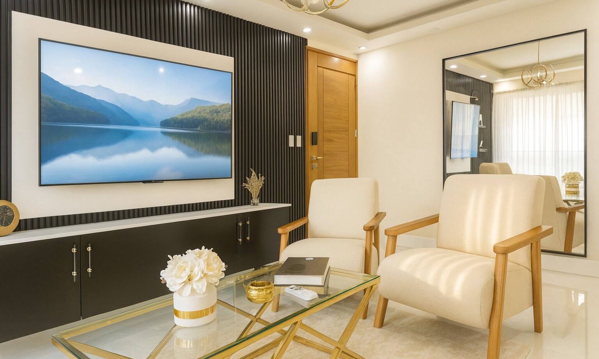 Santiago Province Apartment | Modern 3BR Apt | Pool, Gym, Parking | Near Monument