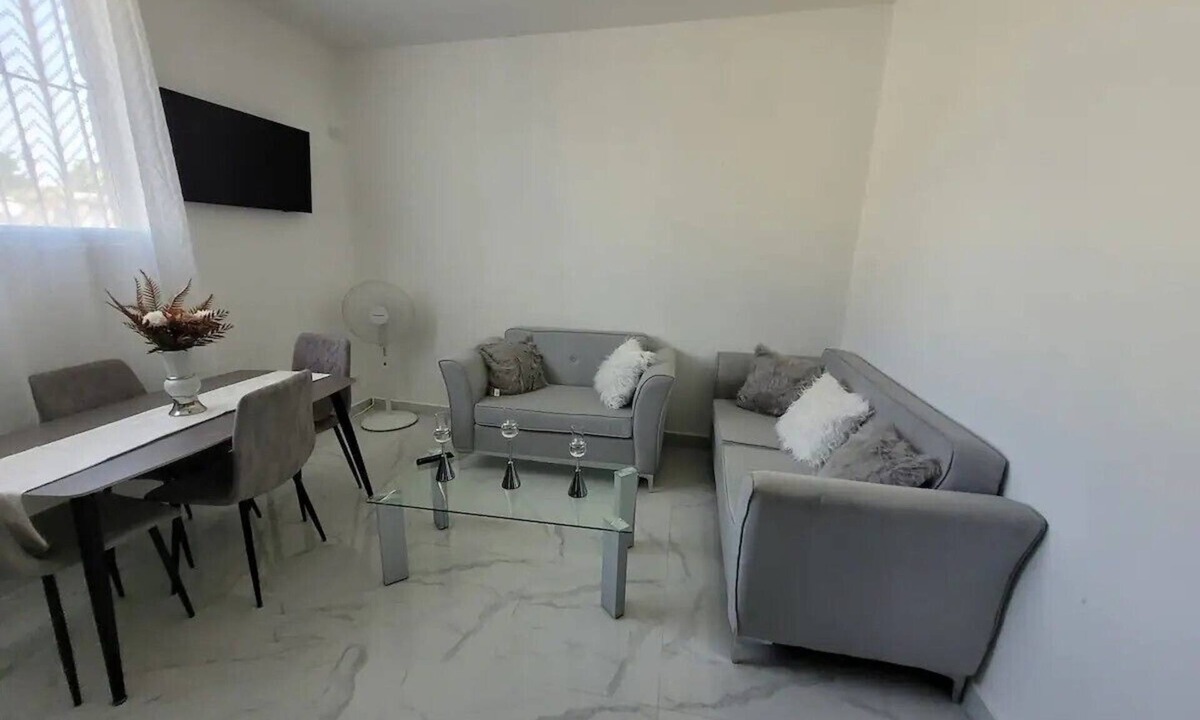 Gascue Apartment | Modern 1 Bedroom Apt walking distance to Zona Colonial and Palacio Nacional