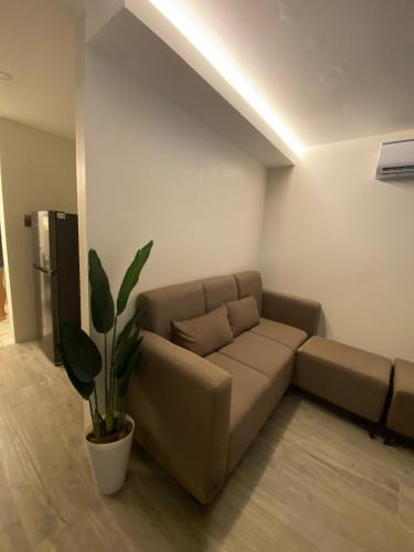 Tarlac House | Modern and Cozy 3BR Staycation Home