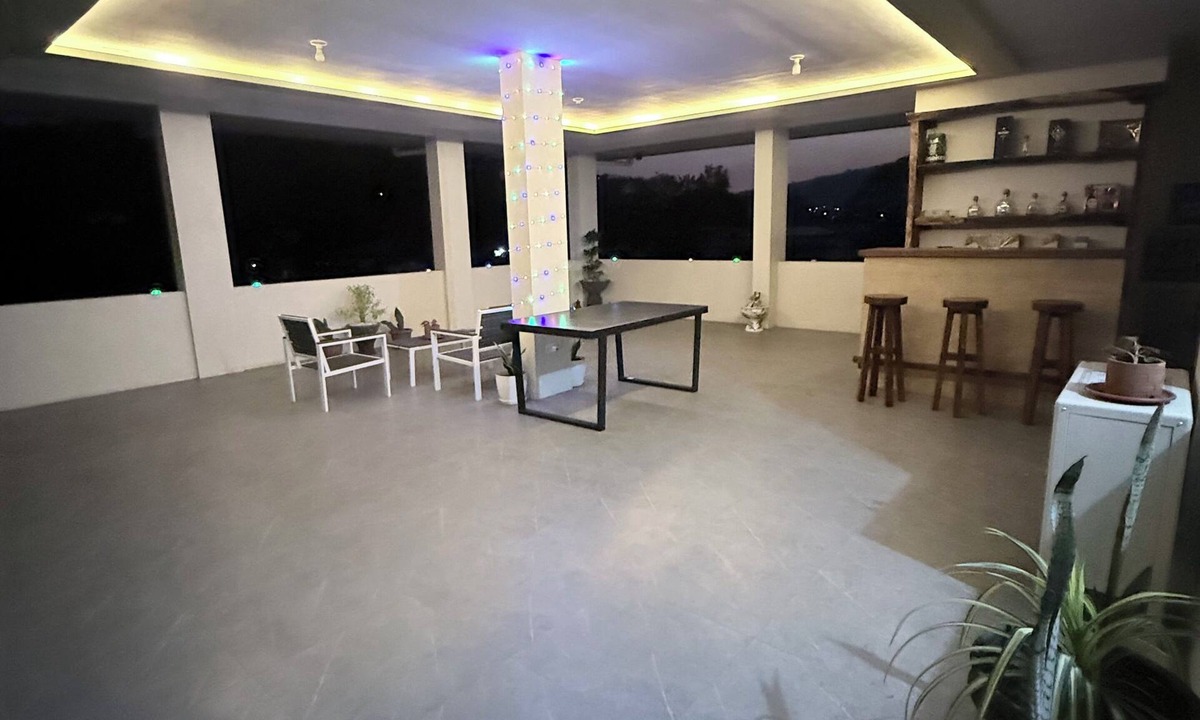 Santa Rita Apartment | Modern APT. with a view , Budget friendly, with private parking