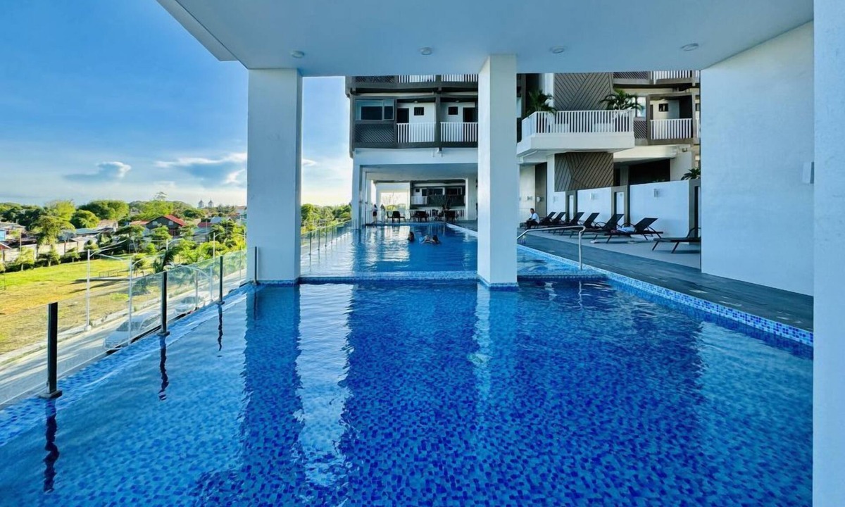 Jaro Apartment | Modern Studio with Shared Pool at WV Towers