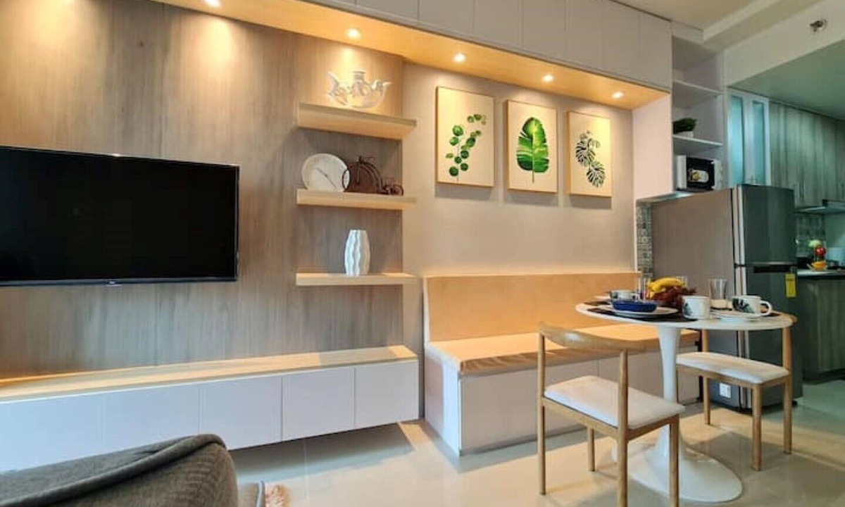 Pasay Condo | Modernistic flat along Roxas Blvd |Fast net|Netflx