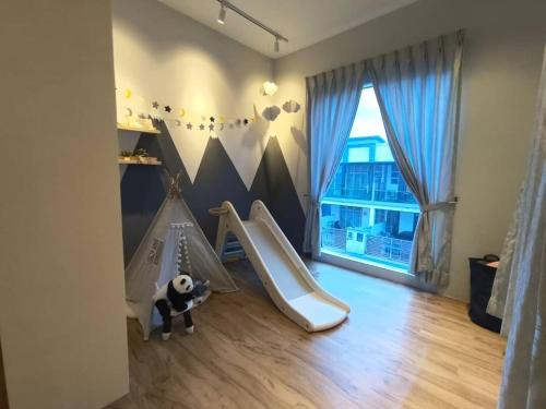 Tebrau House | Mount austin AUSTIN CREST 12PAX 4bedroom 4bathroom