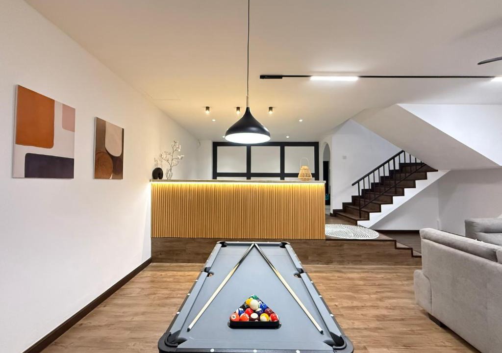 Kuantan House | Mujito3 4BR 16PAX InTown, PoolTable, PS4, Netflix