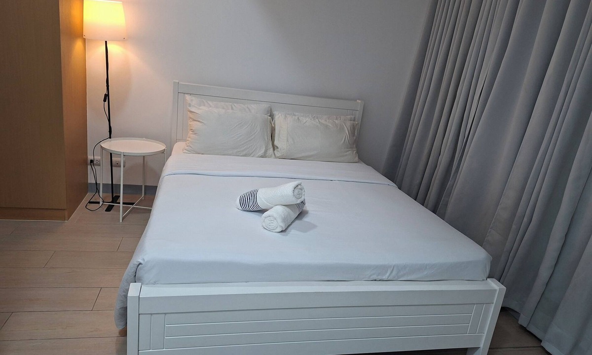 Pinagsama Condo | MySuites2Go Lovely 1-bedroom condo in UPTOWN Parksuites TowerTaguig,
