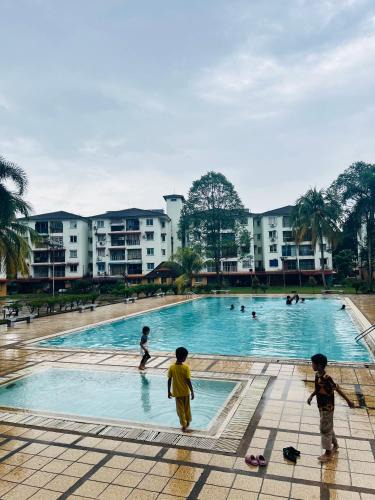 Hulu Selangor Apartment | NaaaZ Homestay Bukit Beruntung