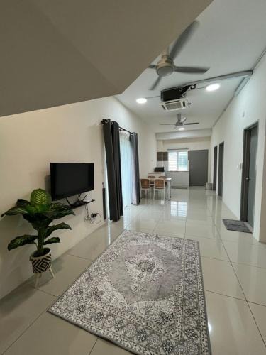 Ijok House | Nadira Musllim Homestay Puncak Alam - Close to UiTM