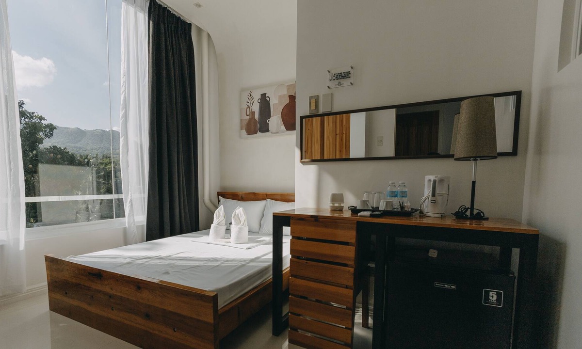 Oslob Hotel | Natalio Bacalso Avenue