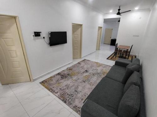 Bukit Belimbing House | NEAR Pasir Penambang & Tanjong Karang