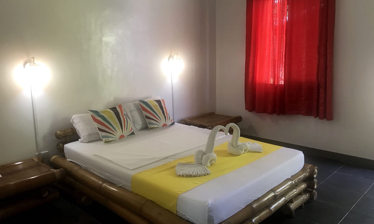 Santander Bed & Breakfast | Neptune Diving Resort Santander