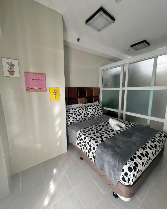 Tagaytay Bed & Breakfast | Netflix and Unli WIFI!!! The Elchies Room at Tagaytay Prime Residence
