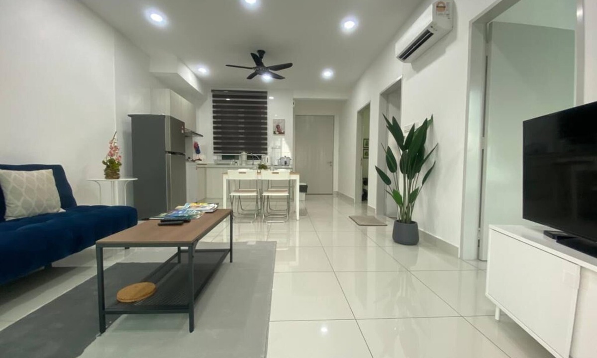 Kuala Lumpur Apartment | New Home 2R3B for 6 pax/KLCC view/8 Min to KL City/Free WIFI