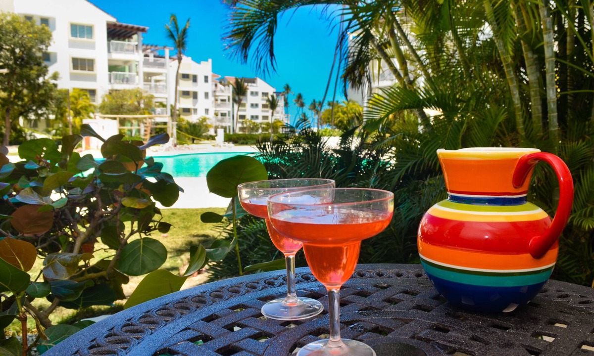 El Cortecito Condo | Newly renovated! Beautiful Luxury 1 Bedroom Condo on the Beach in Playa Turquesa