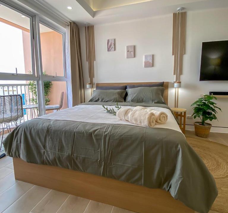 Pinagsama Apartment | nJoy! BOHO Luxury at Venice Grand Canal