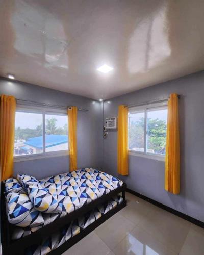 San Fabian Hotel | North Villa Transient by RedDoorz