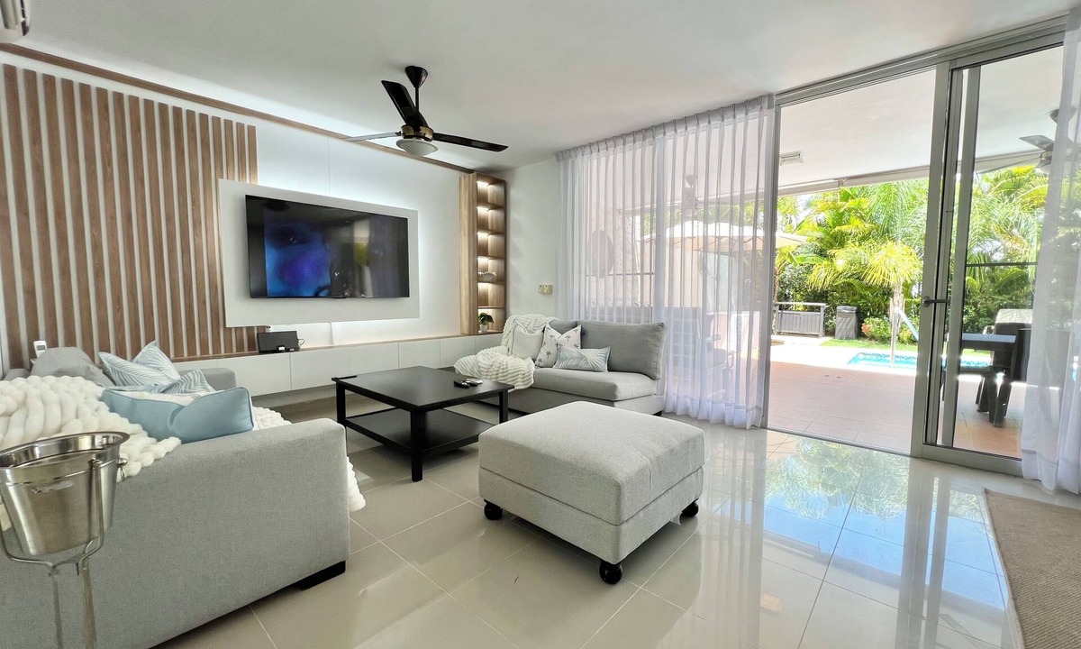 El Soco Villa | Nueva Romana Beach 3Bd Villa, 12px, golf & tennis
