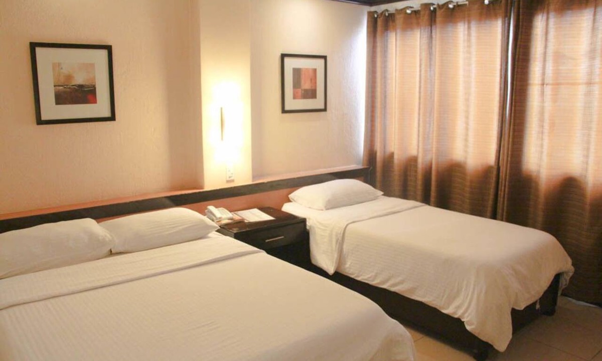 Bacolod Hotel | O Hotel