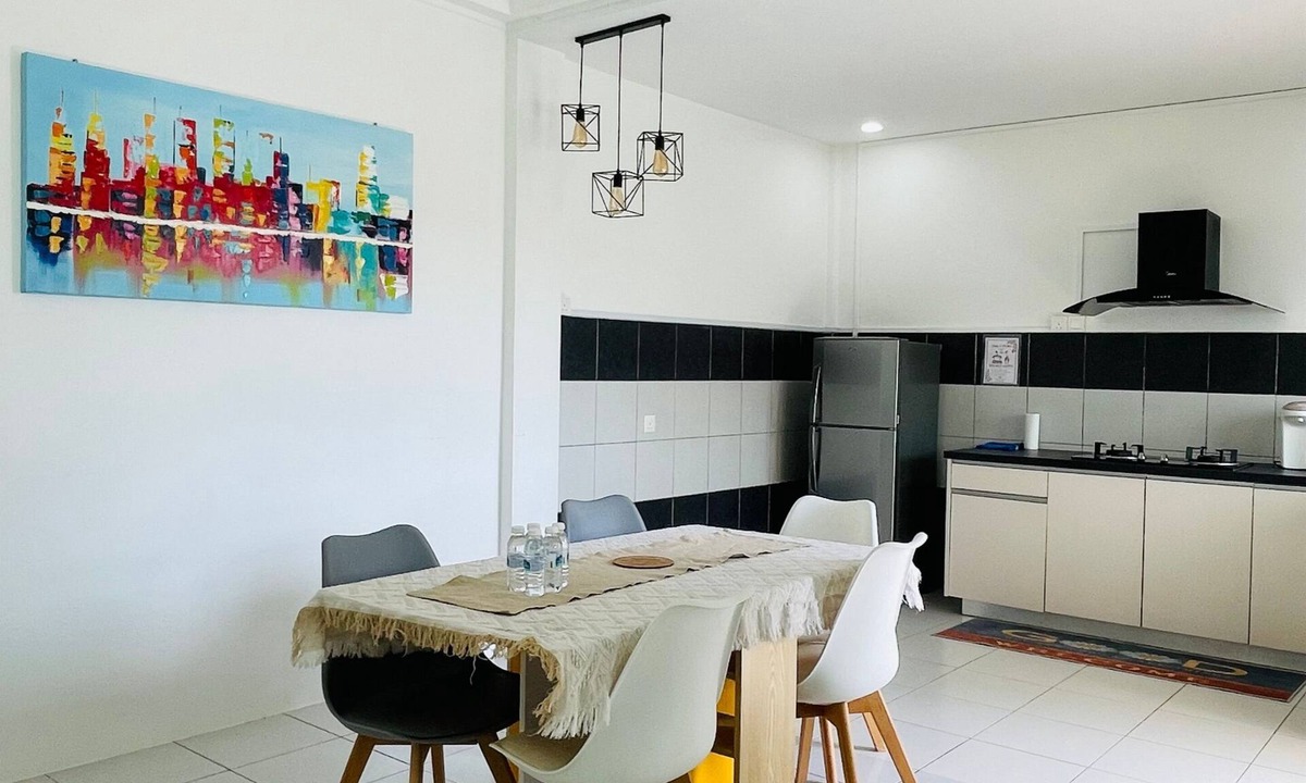 Kuching Apartment | Oak & Ivory Home | 3BR Ground Floor Apartment