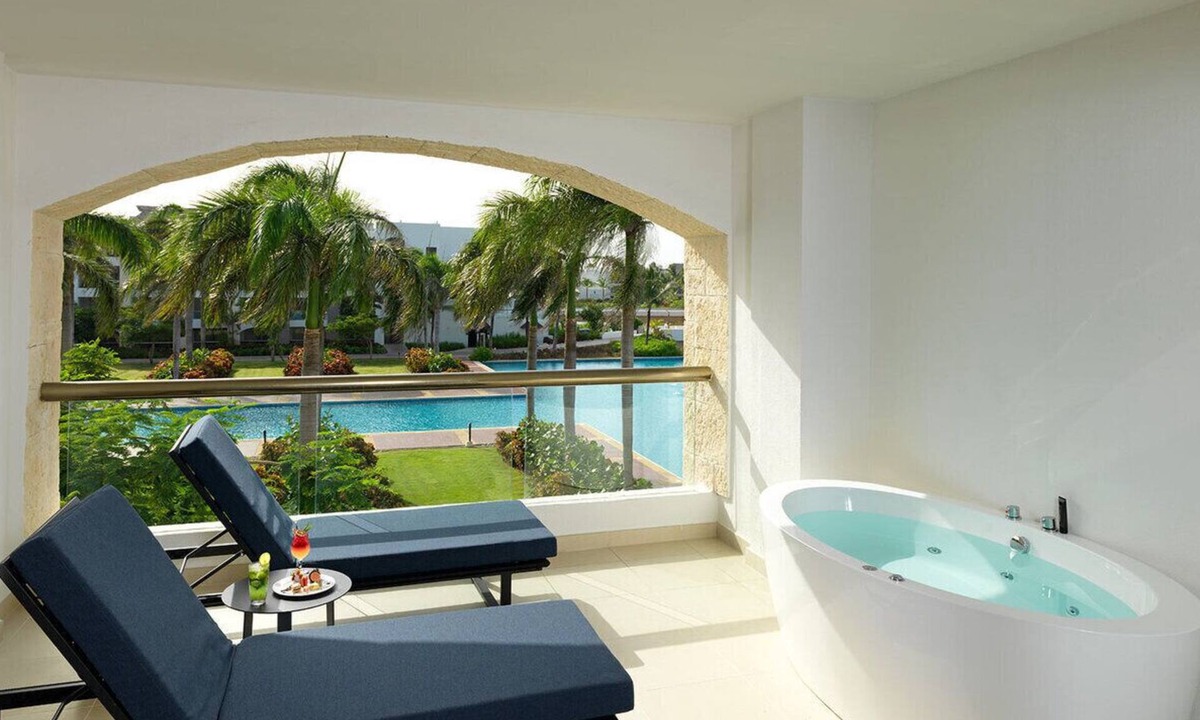 Bavaro Hotel | Ocean-View Resort & Casino! All-Inclusive Punta Cana w/13 Pools | 4 Units
