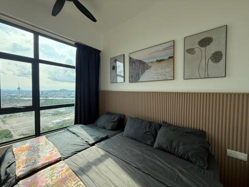 Kuantan Apartment | OceanBay4 12PAX 188TowerView, 2BR, PS4, Netflix A-23-03