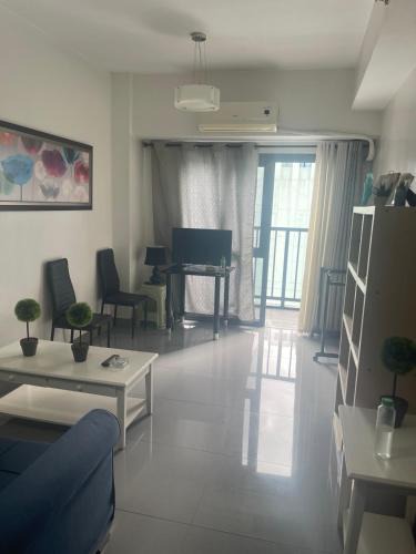 Salcedo Village Apartment | One bedroom located in salcedo village