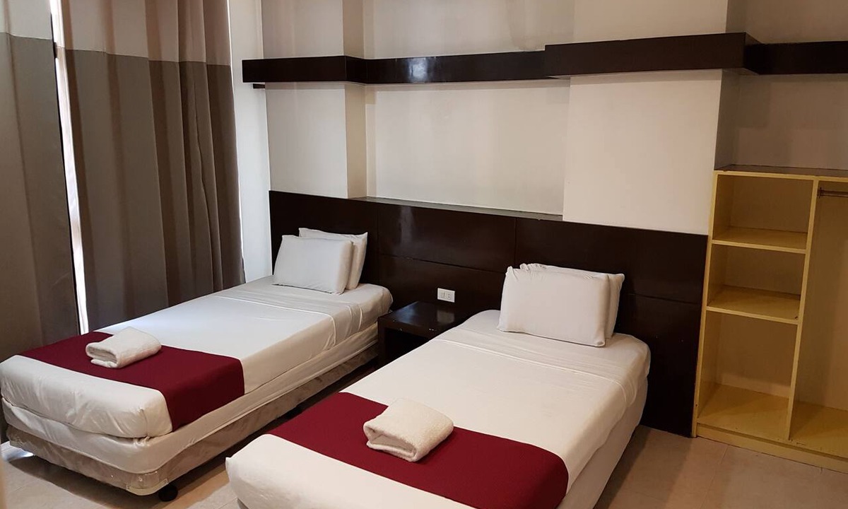Iloilo City Proper Hotel | Ong Bun Pension House