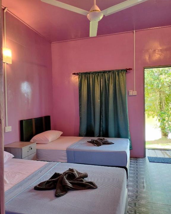 Kota Kinabatangan Bed & Breakfast | Osman homestay