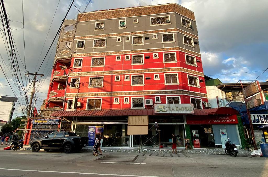 Santa Cruz Hotel | OYO 104 Manila Venetian Hotel