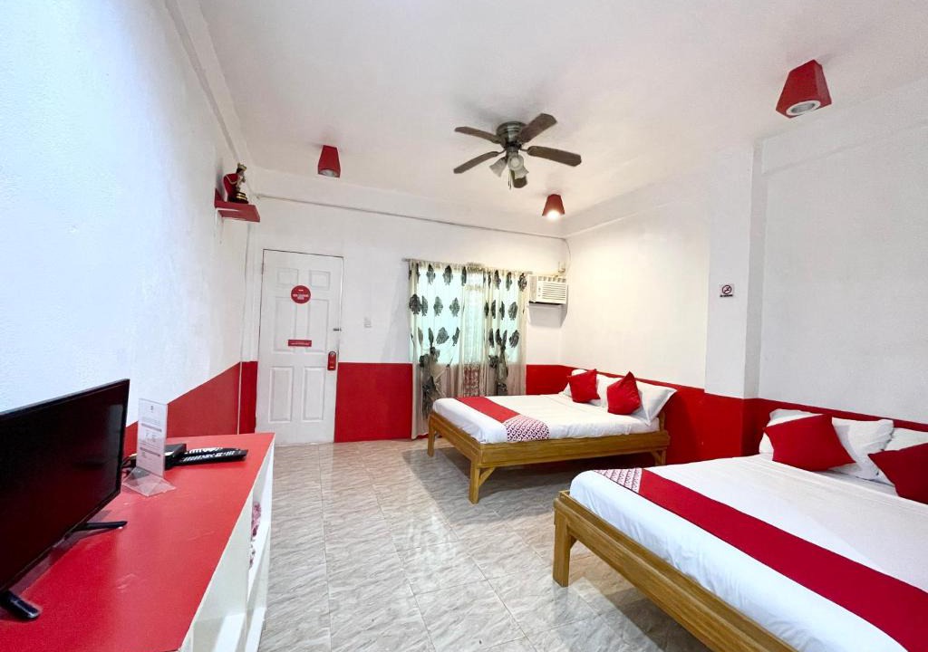 Oslob Hotel | OYO 899 Merie Diz Sunrise Beach Resort
