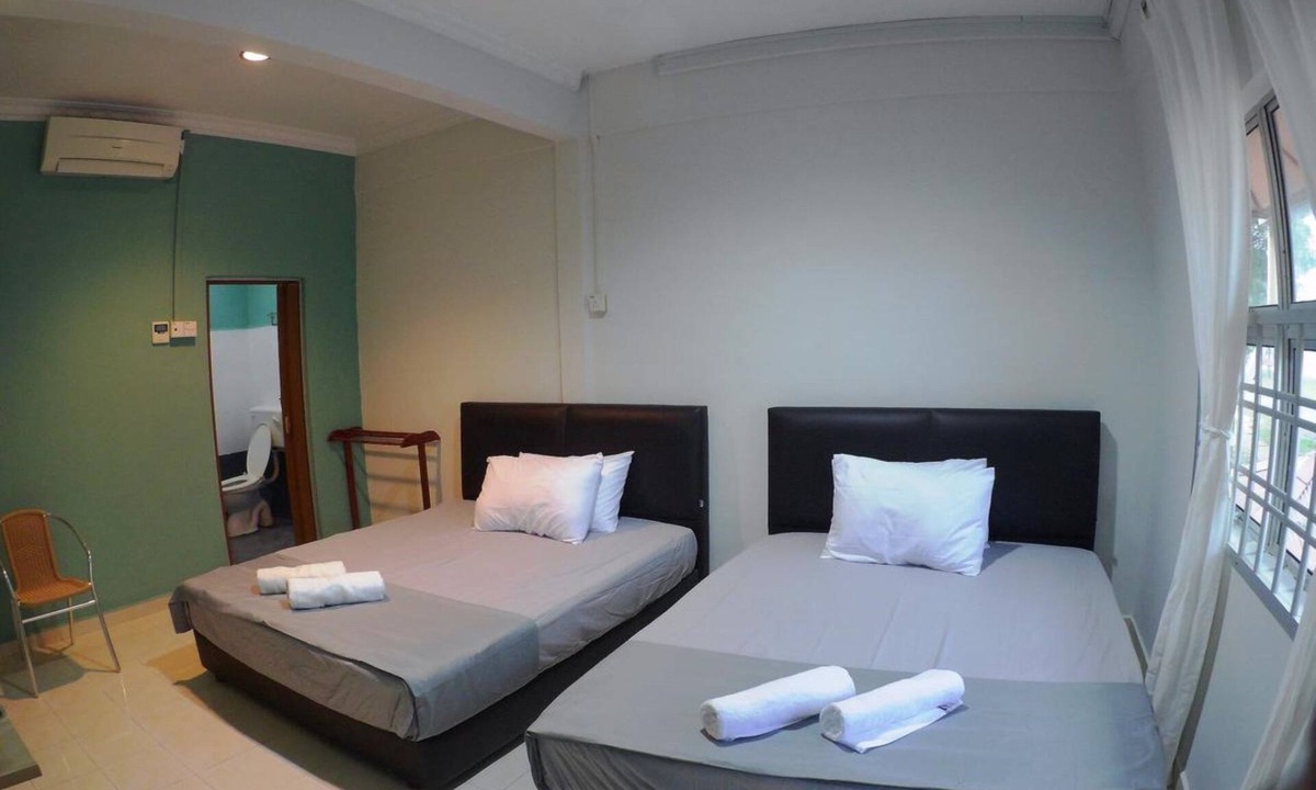Kampung Sura Masjid Hotel | OYO 90116 Fbs Inn Hotel
