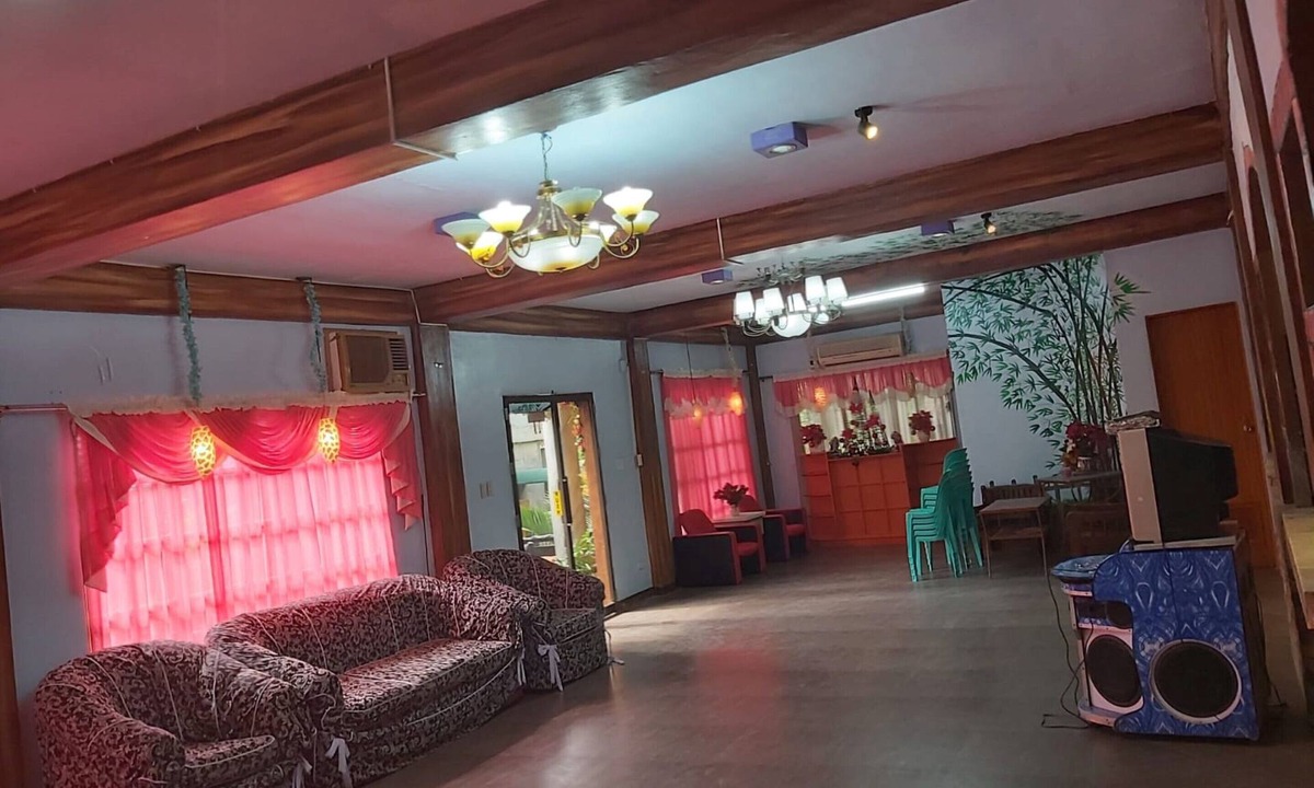Antipolo Hotel | OYO 906 Cas Elixir Resort