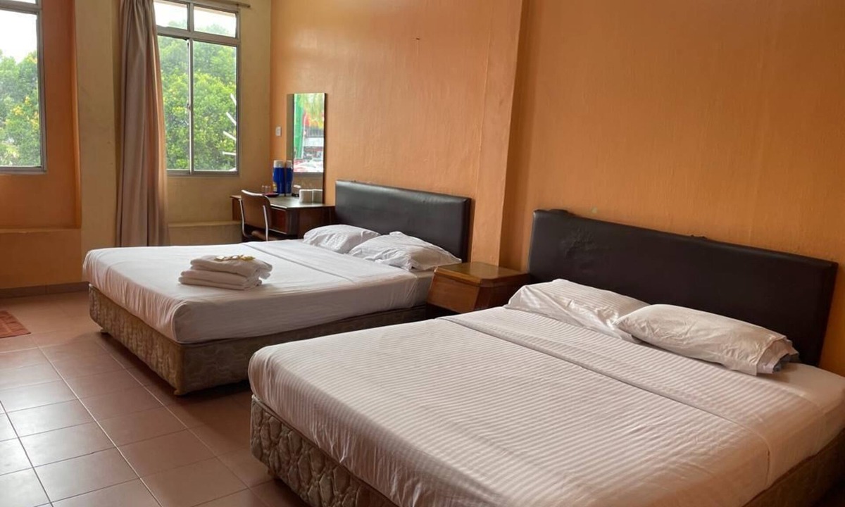 Kluang Hotel | OYO 91284 White House Hotel Kluang