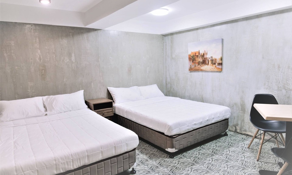 Dalaguete Hotel | OYO 925 Rcee Place