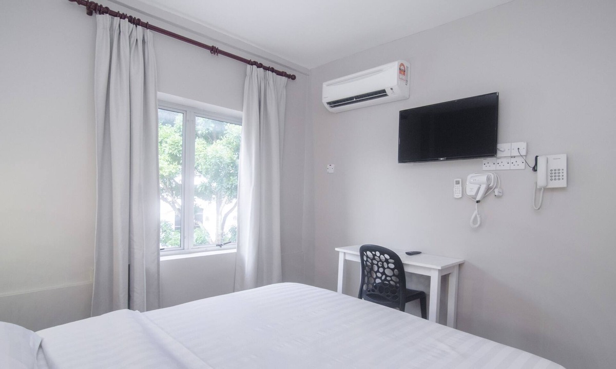 Kampong Raja House | OYO Home 90550 Hne Homestay