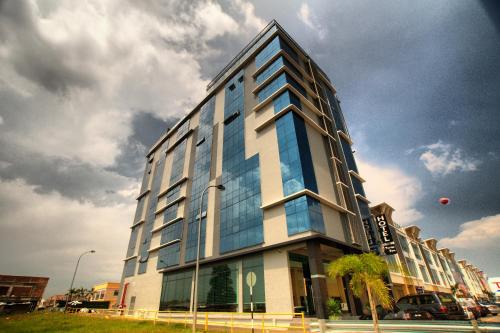 Bukit Indah Hotel | Pariss Hotel