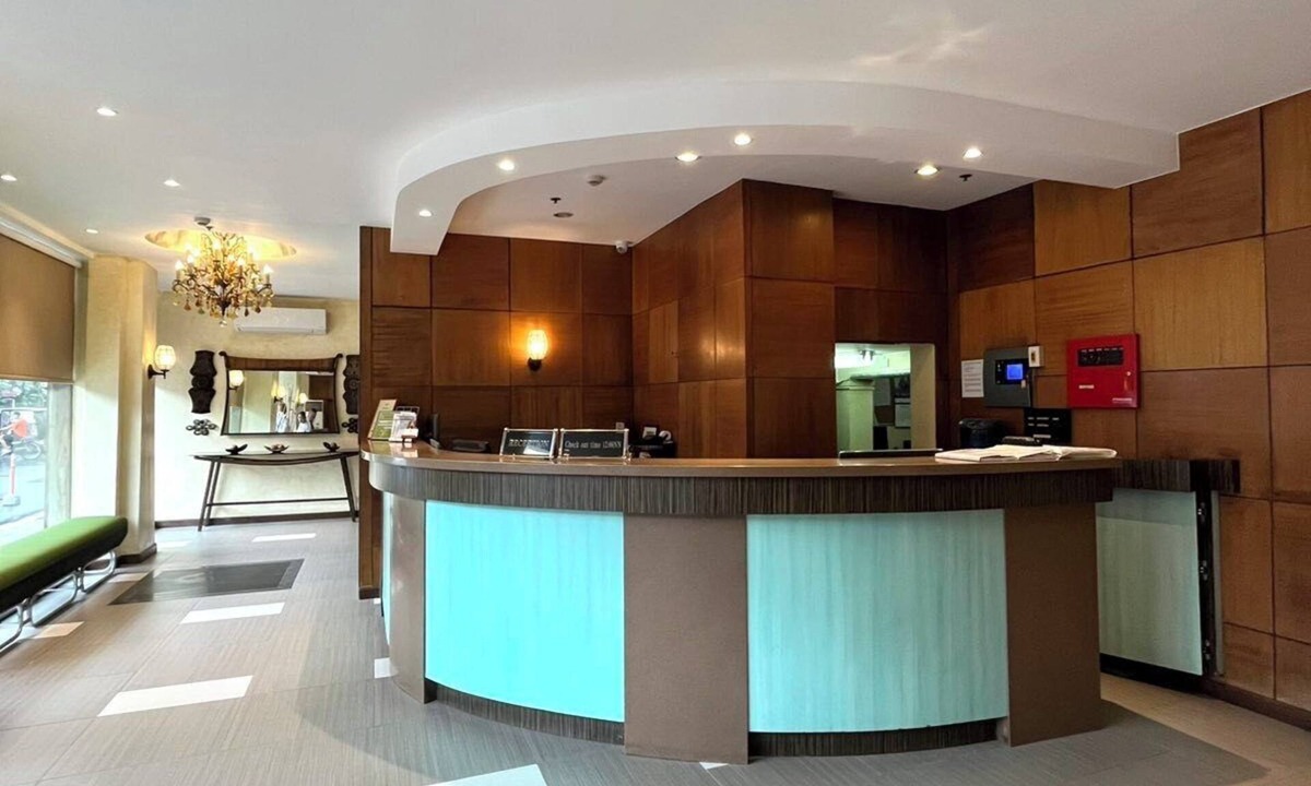 Ermita Night District Hotel | Pearl Lane Hotel