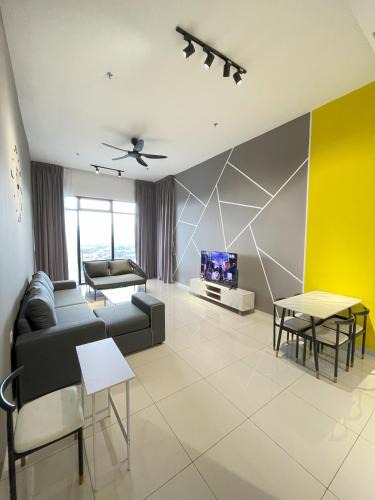George Town Apartment | Penang Georgetown KT Home for 8 pax