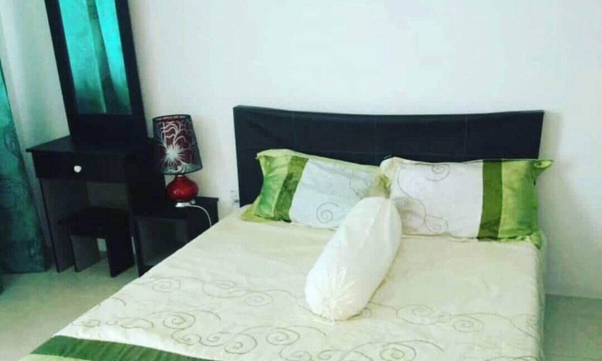 Bota House | Penginapan yang selesa dan berpatutan.