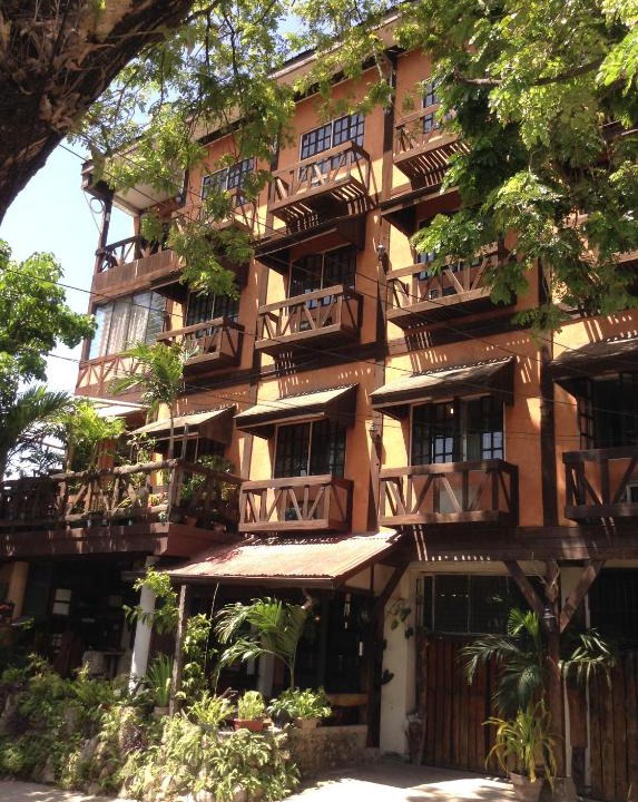 Cebu Hostel | PENSIONNE LA FLORENTINA