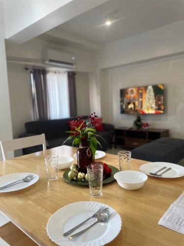 Mactan Export Processing Zone Apartment | Penthouse Suite near Mactan Airport by A&C