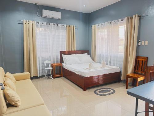 Puerto Princesa City Centre House | Pineda Villa