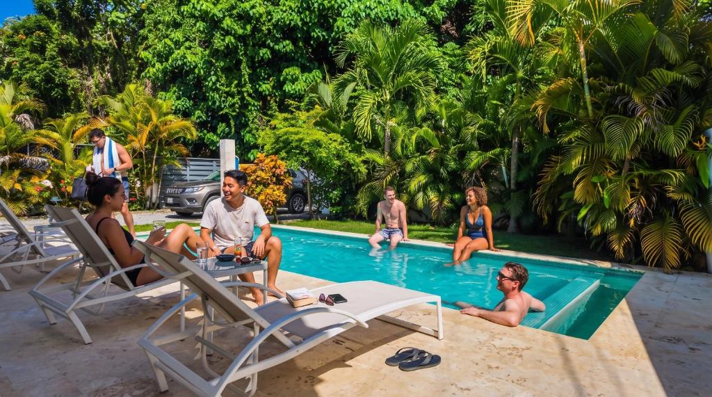 La Ceiba House | Playa Bonita Villa With BBQ & Washer