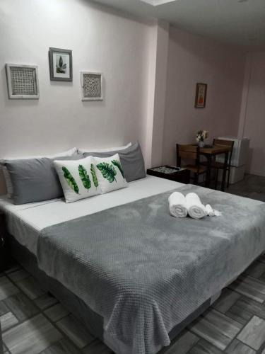 Bacolod Bed & Breakfast | Point Gate Inn