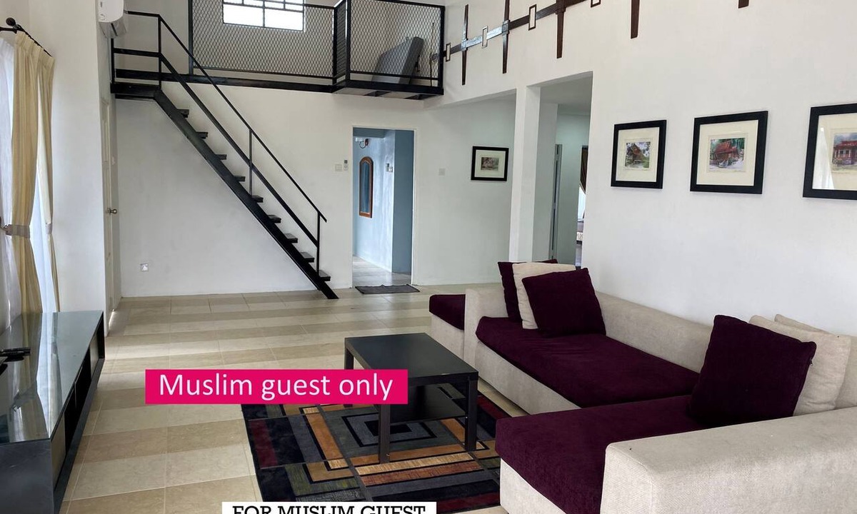 Alor Gajah Villa | Private family getaway vacation in Afamosa Resort Melaka