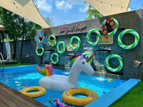 Taman Mount Austin House | Private Pool Home 15 Pax Mount Austin JB