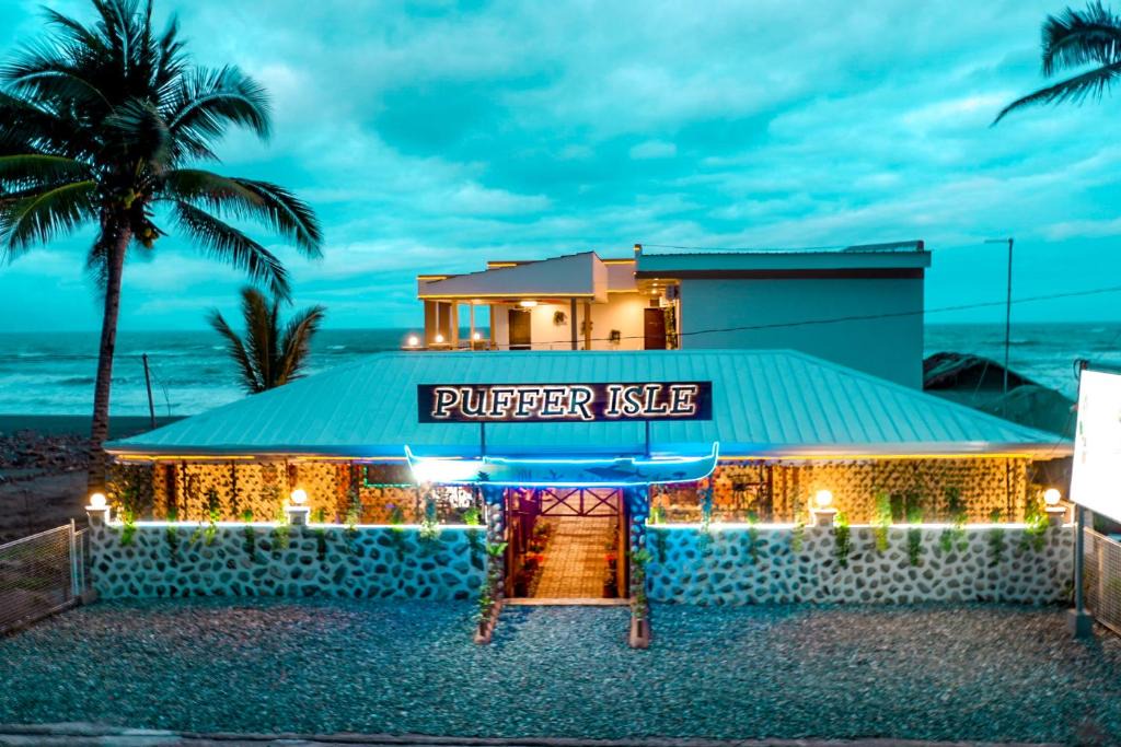 Dingalan Hotel | Puffer Isle Resort